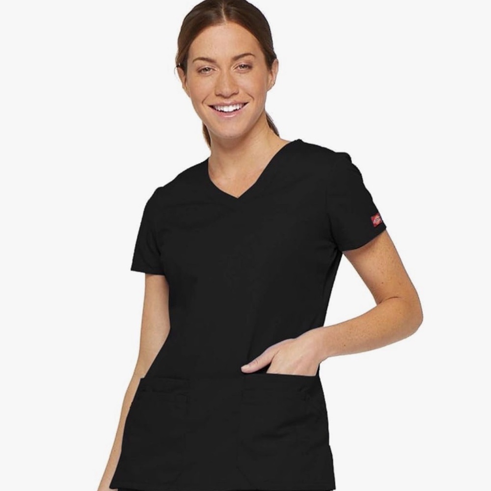 Women's Scrub Top Black Short Sleeve V-Neck Size M